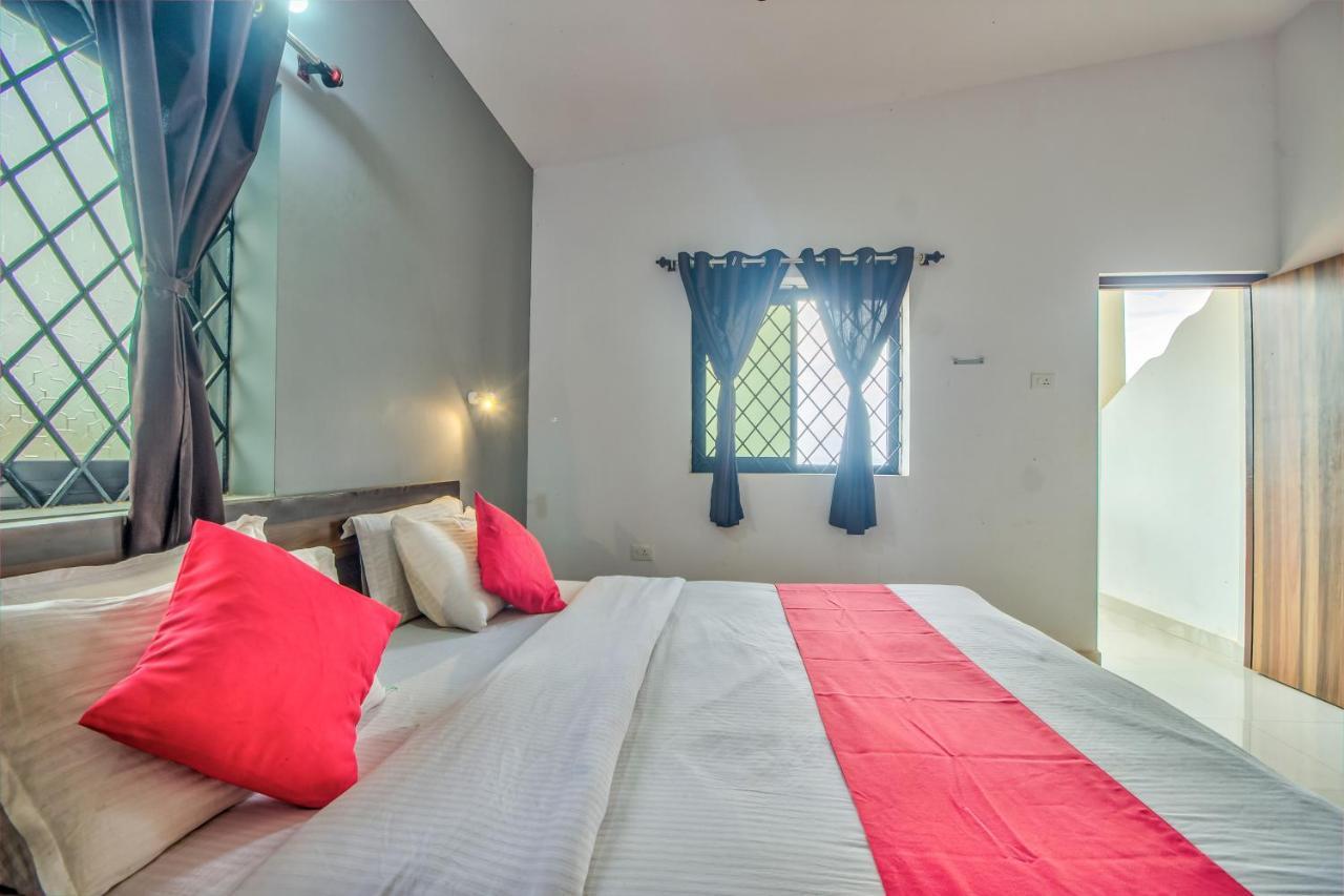 Beach Doorz Hotel Бага Екстериор снимка