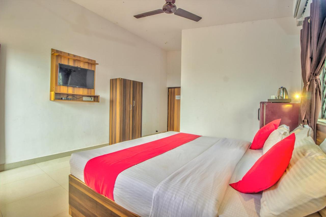 Beach Doorz Hotel Бага Екстериор снимка