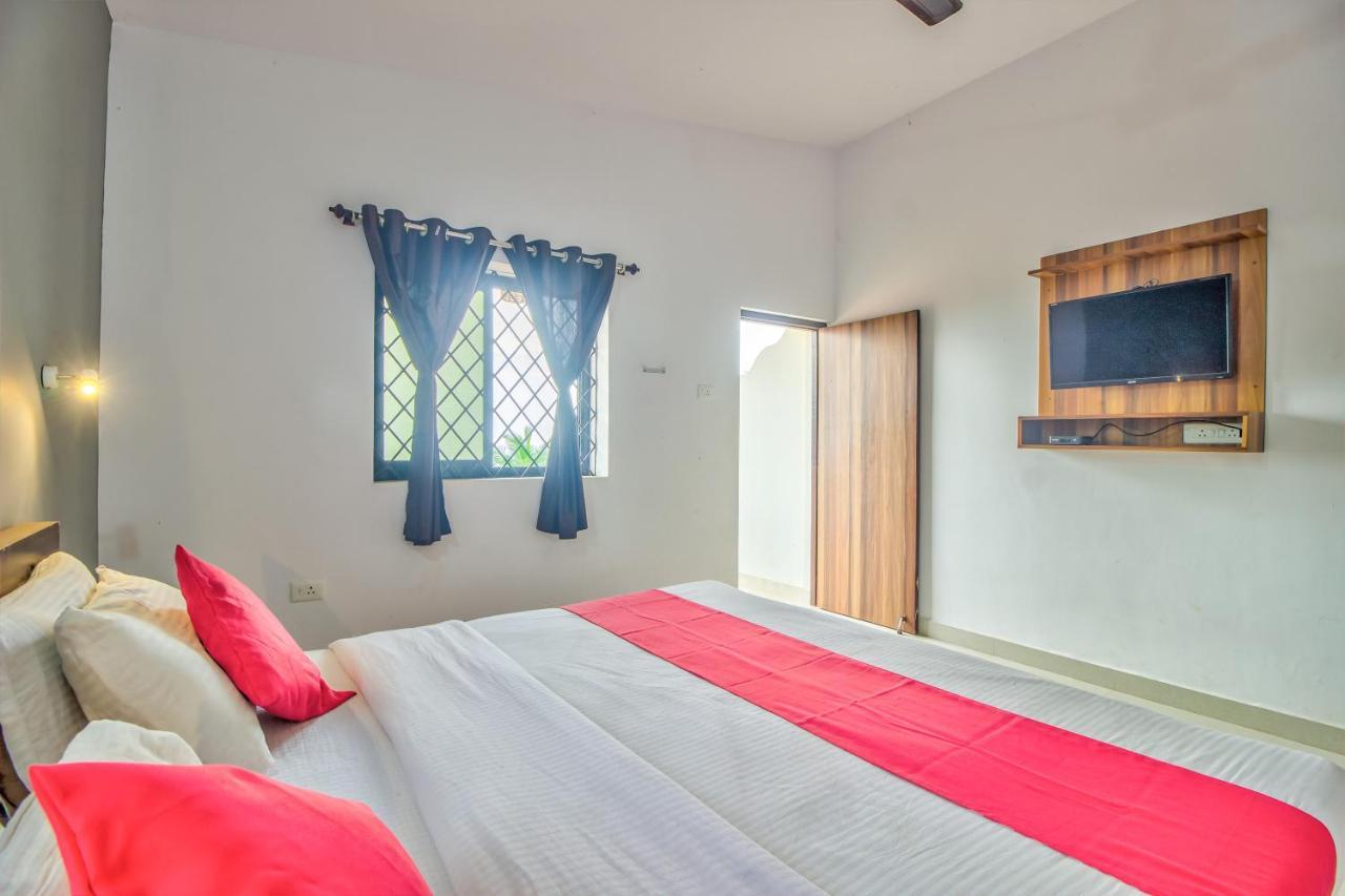 Beach Doorz Hotel Бага Екстериор снимка