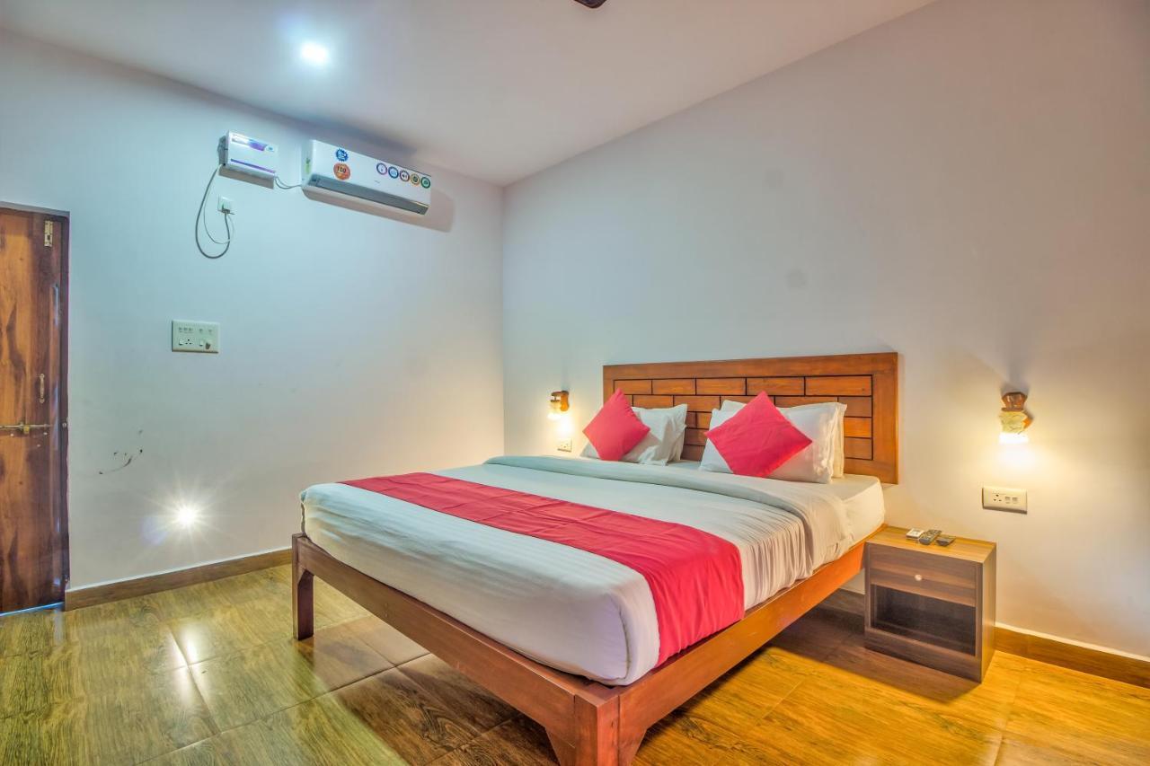 Beach Doorz Hotel Бага Екстериор снимка