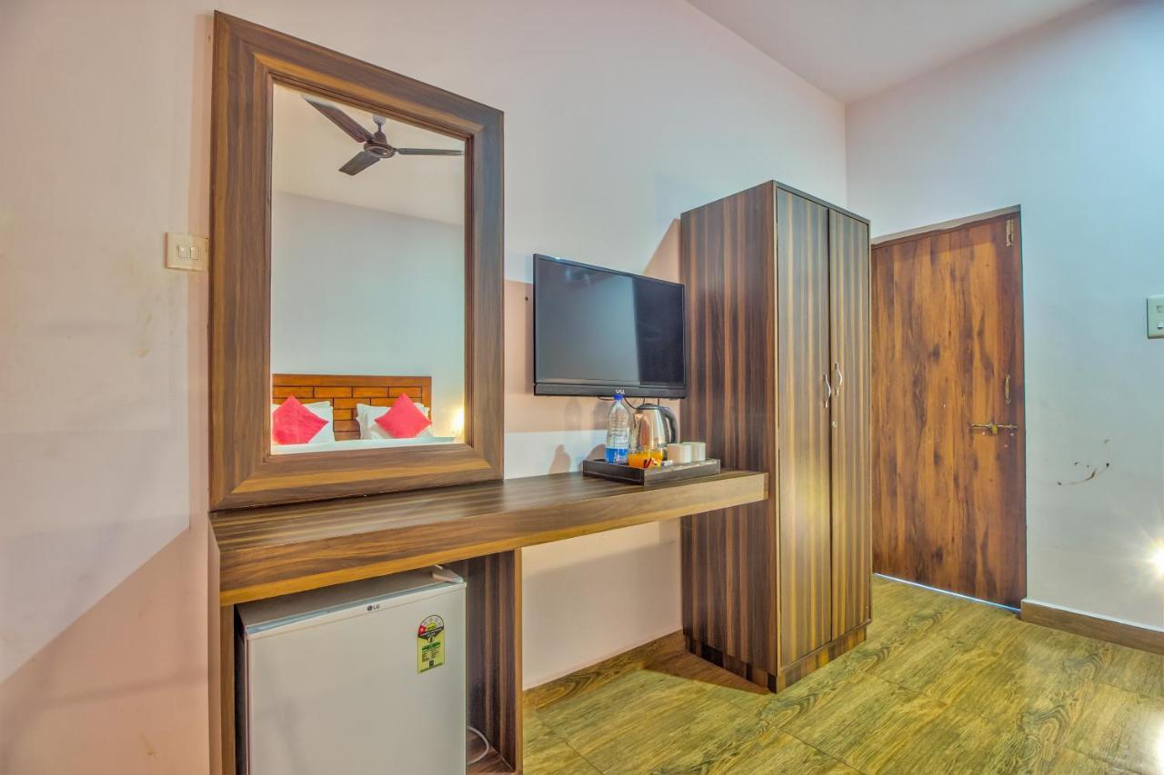 Beach Doorz Hotel Бага Екстериор снимка