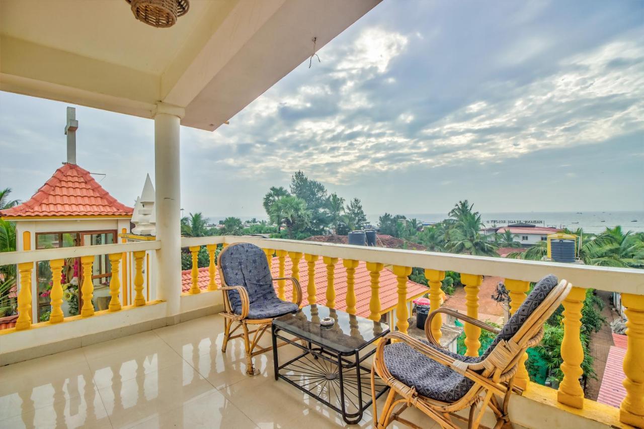 Beach Doorz Hotel Бага Екстериор снимка