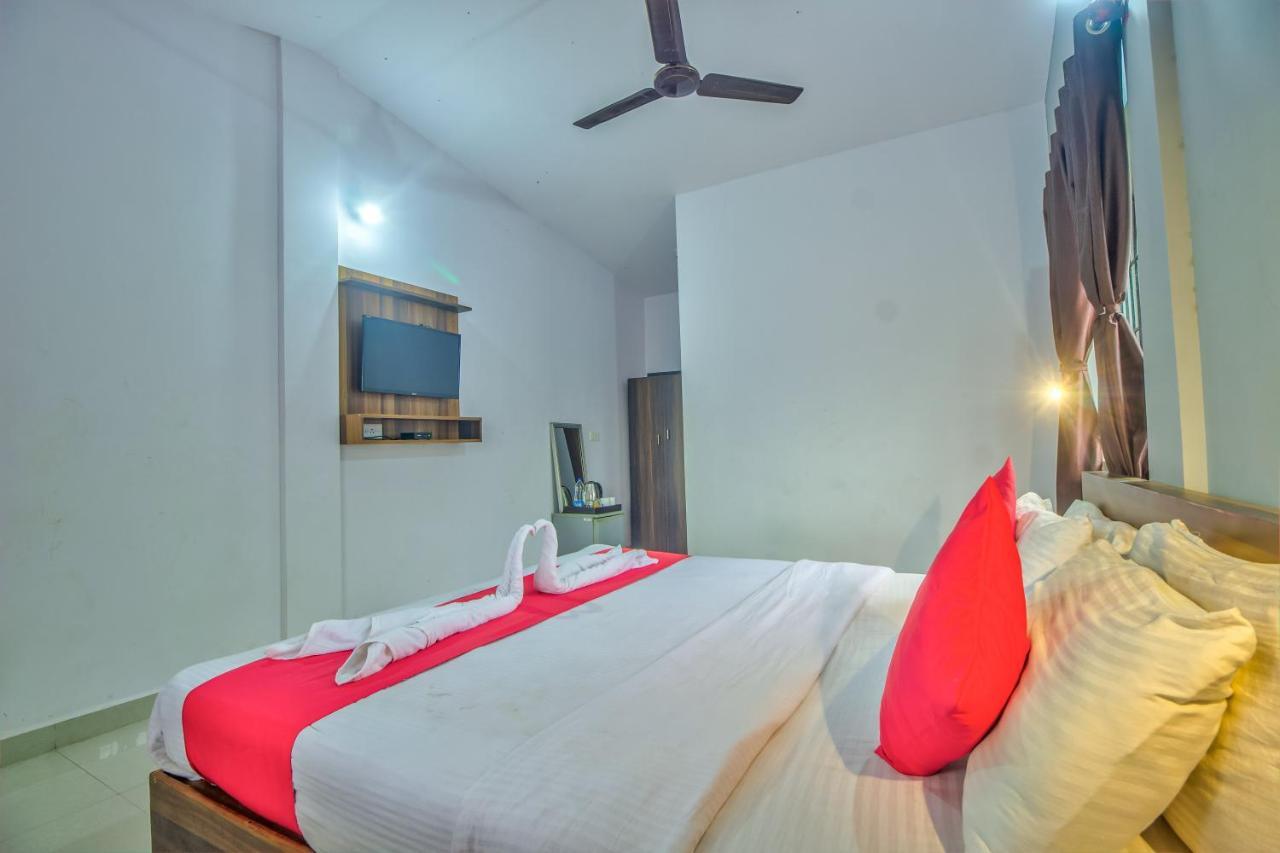 Beach Doorz Hotel Бага Екстериор снимка